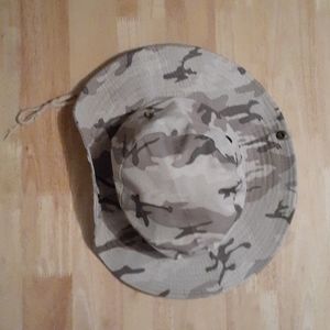 Camo hat